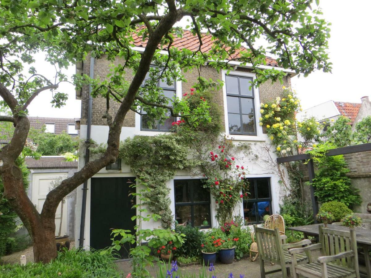 Apple Tree Cottage - Charming Home At Beautiful Canal In Our Idyllic Garden Гауда Екстериор снимка